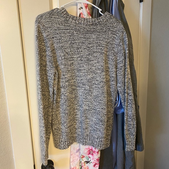 Sweater - Picture 3 of 3